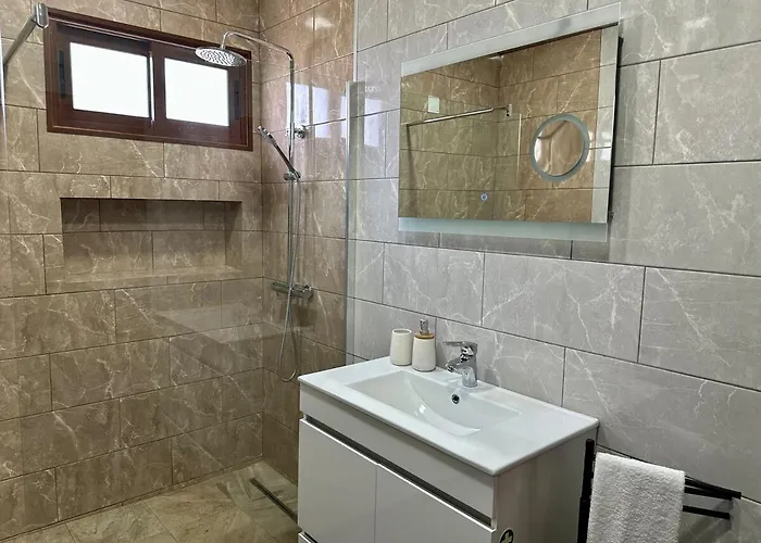 Anita & Leonel's House A